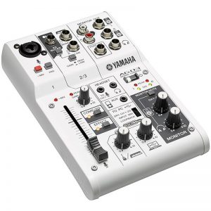 Bàn mixer Yamaha AG03 thiết kế nhỏ gọn, chất lượng âm thanh chuẩn phòng thu